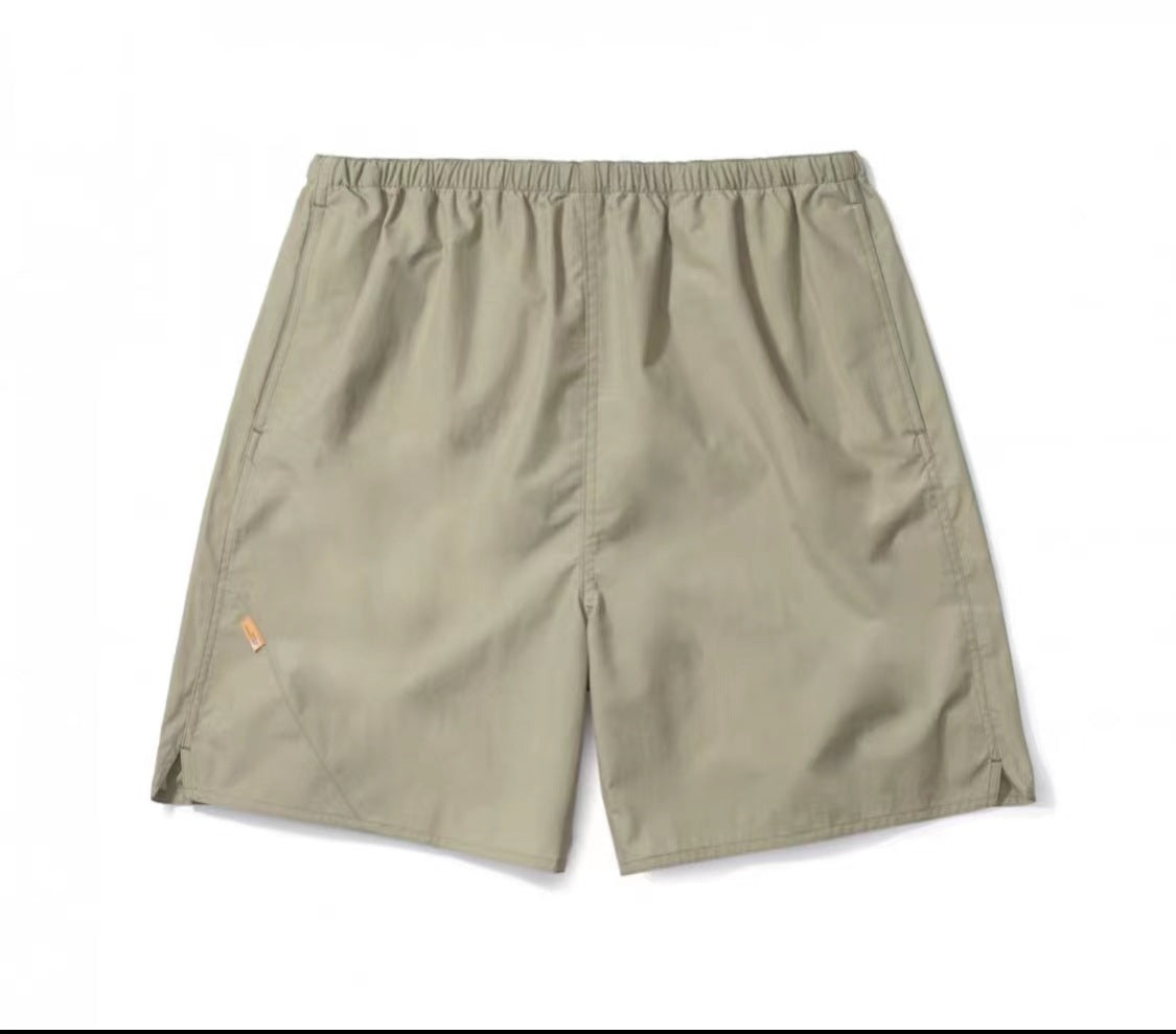 Loose quick drying beach shorts for summer