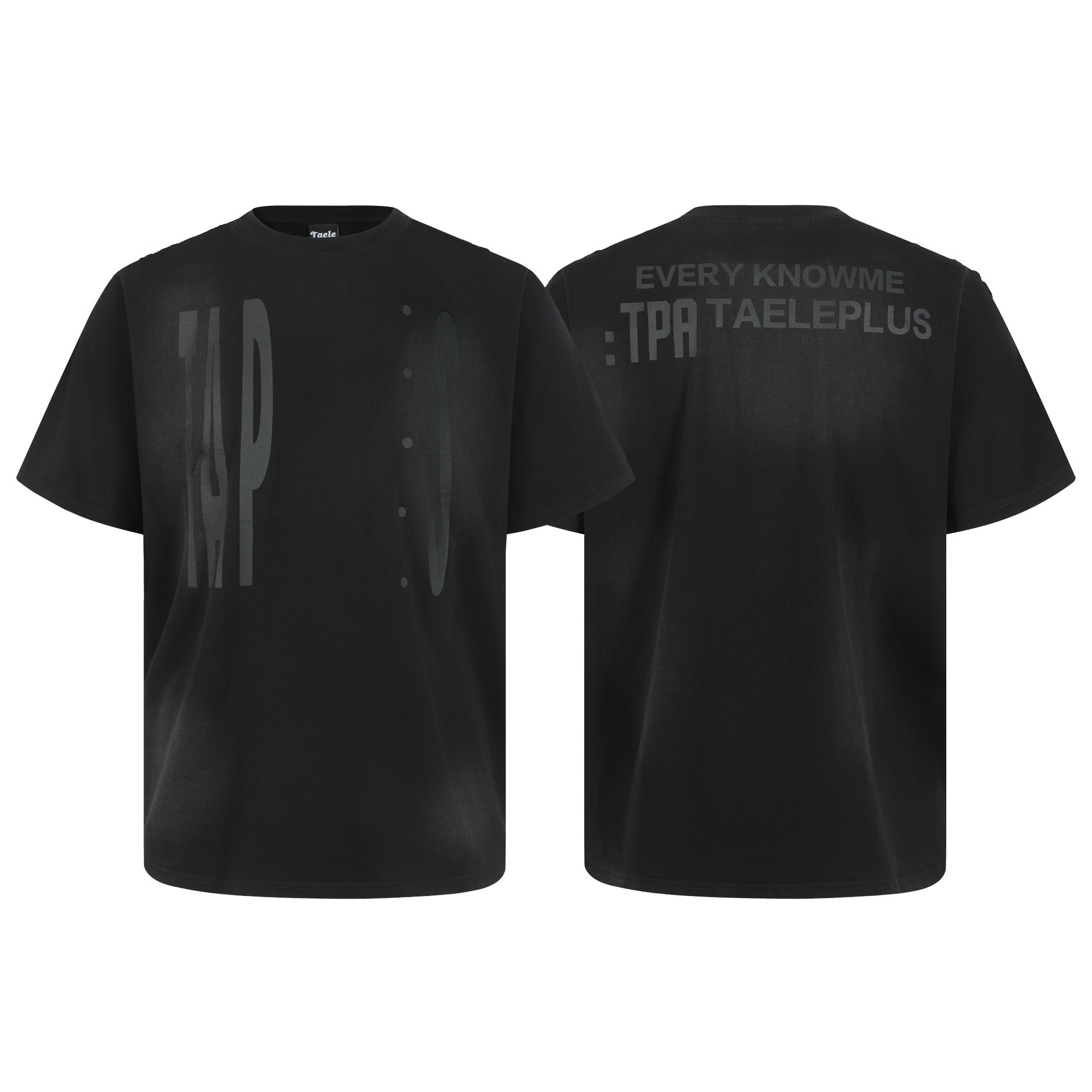 Water washed distressed spray printed short sleeved men's loose casual T-shirt with half sleeves