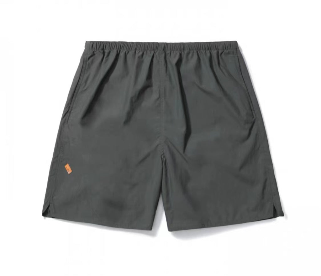 Loose quick drying beach shorts for summer