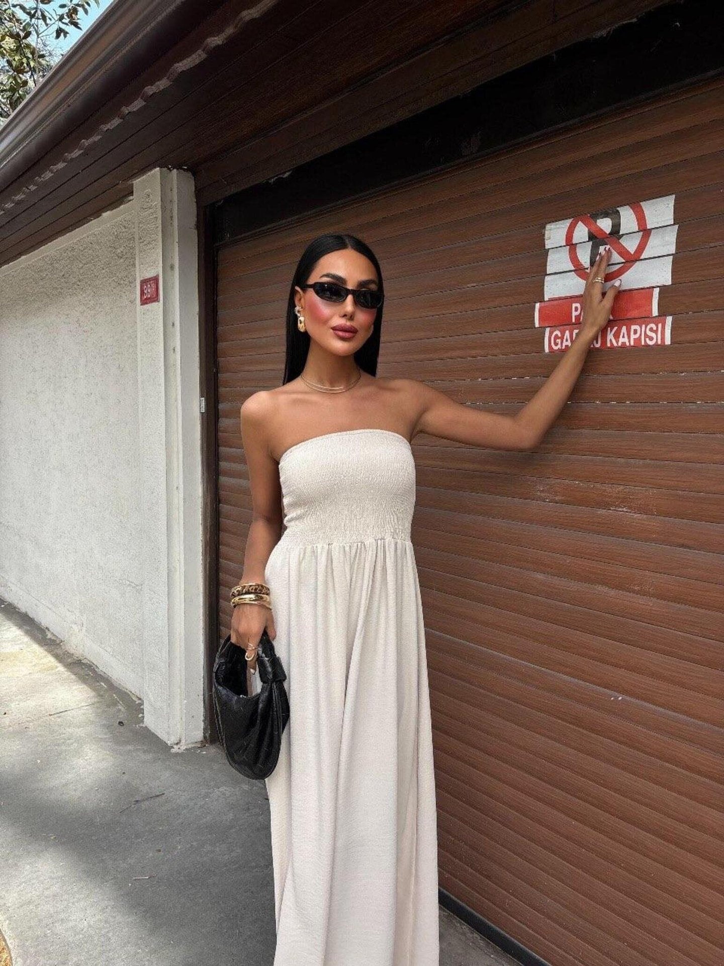 Elegant Strapless Waist-Cinched A-Line Long Dress with Backless Design for Women